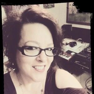 Meet your Posher, Posh